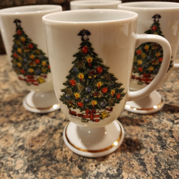 Mount Clemens Pottery Christmas Tree Footed Mugs, Set of 4 - Picture 2 of 8